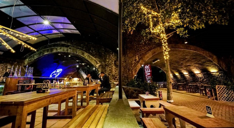 b8987b3f30d73a37a7523fd8c7c0ab8f