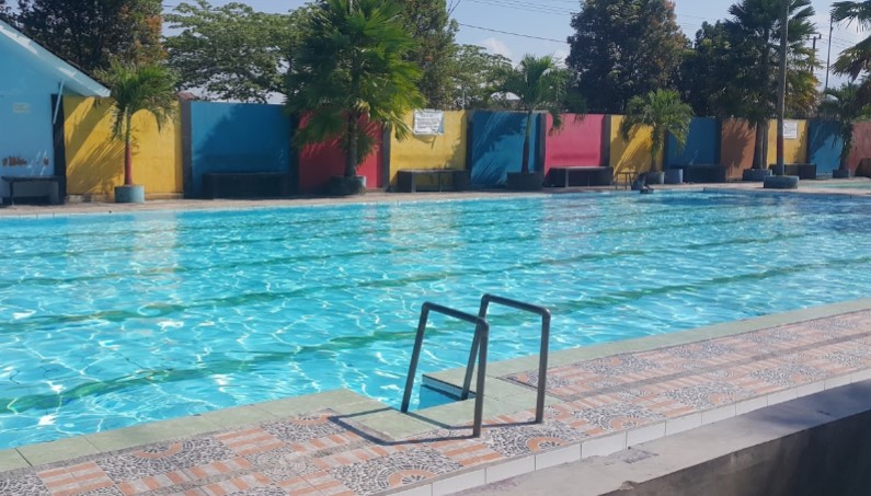 kolam-renang-zona-tirta-jember