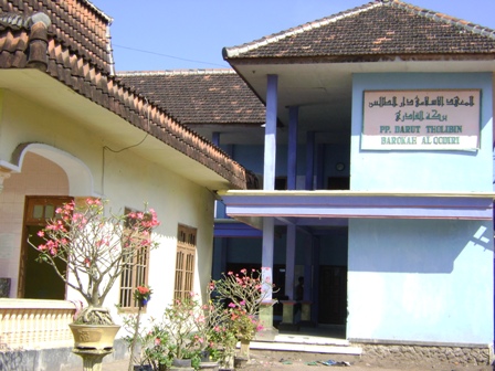 asrama putra PP. Darut Tholibin Al Barokah